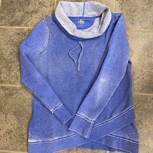 Women’s sweatshirt